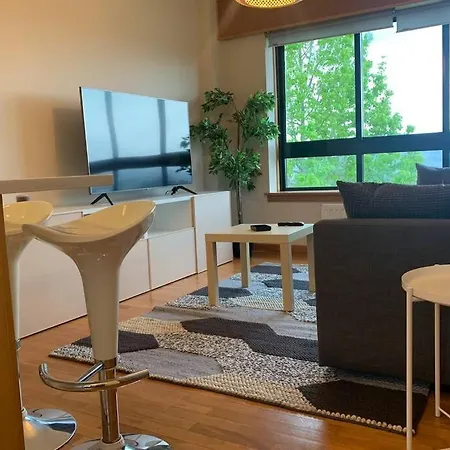 Oktheway Montrove Apartment