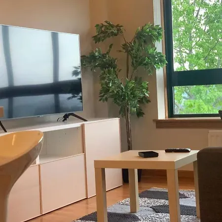 Apartment Oktheway Montrove *